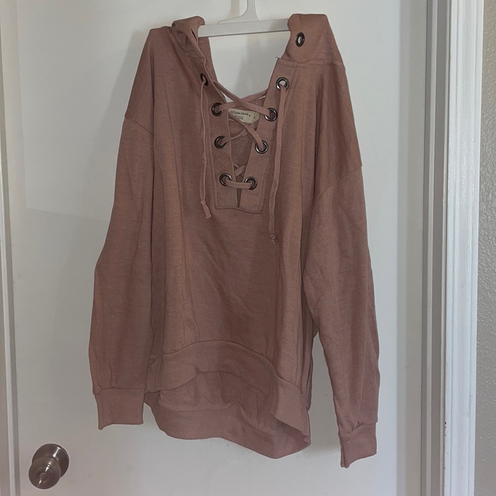 Dusty pink lace up sweatshirt with hoodie